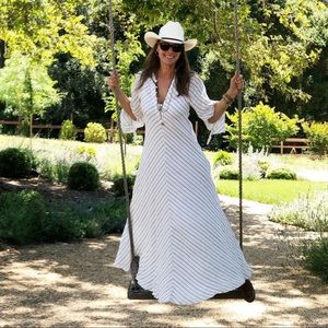 Jen’s Pirate Booty Linen Hyacinth Dress